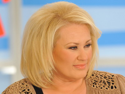 Συνεχίζει ακάθεκτη η Άση