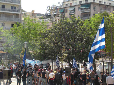 Στους δρόμους ξανά οι κάτοικοι του Αγίου Παντελεήμονα