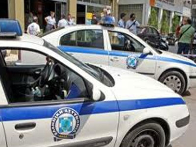 Χτύπησαν και λήστεψαν 90χρονη