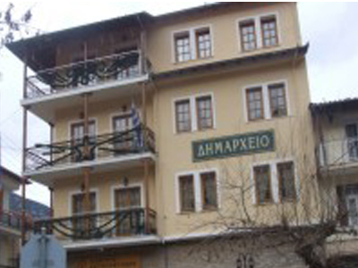 Απλήρωτοι προμηθευτές απέκλεισαν τον Δήμο Παγγαίου