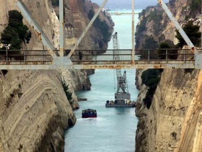 Κλειστή η διώρυγα της Κορίνθου λόγω κατολίσθησης