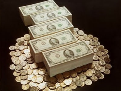 Σχεδόν 300 δισ. δολάρια το ελληνικό φέσι στις ξένες τράπεζες