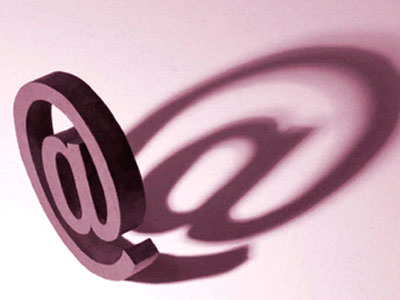 Έστελναν ηλεκτρονικά μηνύματα απάτης