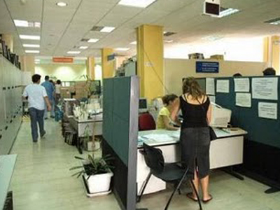 Συνεχείς απολύσεις και στην Κρήτη