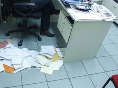 Διαρρήκτες στο εργατικό κέντρο Βόλου