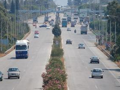 Δεν φεύγουν