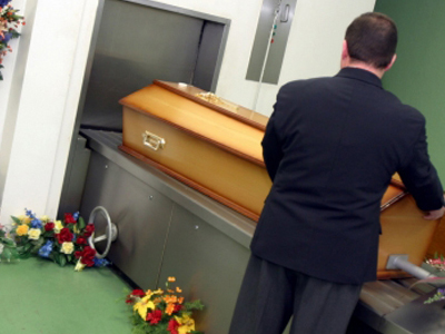 Ανοίγει ο δρόμος για την αποτέφρωση νεκρών στην Ελλάδα