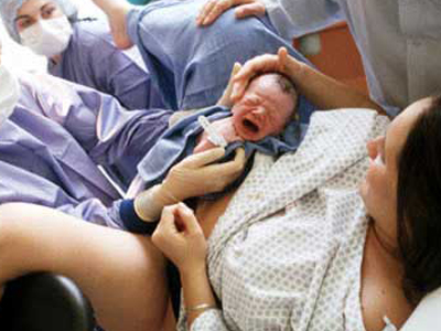 Γονιμότητα: Γιατί γίνονται τόσες πολλές καισαρικές στην Ελλάδα;