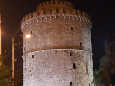 Σκοτείνιασε ο Λευκός Πύργος