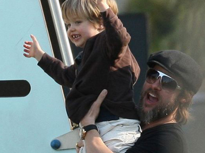 Στην παιδική χαρά ο Brad Pitt