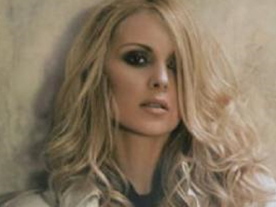 Της χάρισε το κομπολόι του Της χάρισε το κομπολόι του