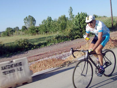 Με ποδήλατο θα διανύσει 1.600 χιλιόμετρα χωρίς στάση