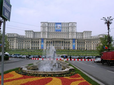 Ψήφο εμπιστοσύνης θα ζητήσει ο πρωθυπουργός της Ρουμανίας Ψήφο εμπιστοσύνης θα ζητήσει ο πρωθυπουργός της Ρουμανίας