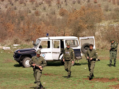 Συνέλαβαν 4 δουλεμπόρους και 31 λαθρομετανάστες