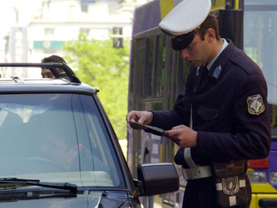 Πρόστιμα σε όσους δεν έχουν ηλεκτρονικές κάρτες