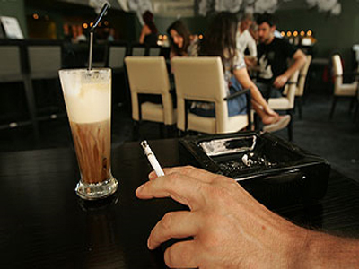 Δεν συμμορφώνονται τα καταστήματα με τα μέτρα απαγόρευσης