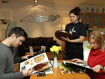 Έτοιμος να γνωρίσει τα πεθερικά