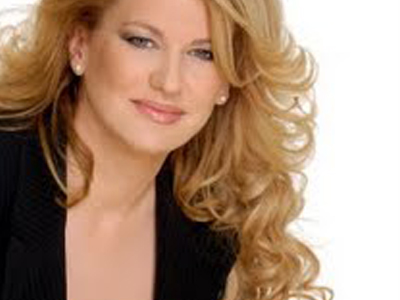 Διόρισε 36 συγγενείς και συγχωριανούς της