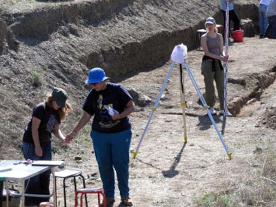 Αποκάλυψη νέων τμημάτων του τείχους της Βεργίνας