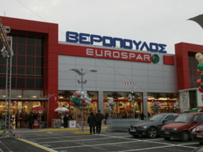 Άδειασαν τα ταμεία σούπερ μάρκετ