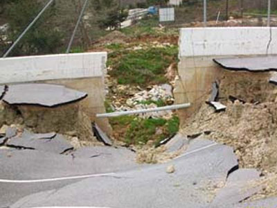 «Βουλιάζει» ένα ολόκληρο χωριό