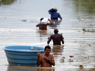 Βραζιλία: 18 νεκροί από τις ισχυρές βροχοπτώσεις Βραζιλία: 18 νεκροί από τις ισχυρές βροχοπτώσεις
