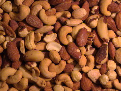 Πουλούσε ξυρούς καρπούς με… τρίχες