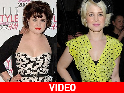 Τρώει μόνο μισό μήλο! Τρώει μόνο μισό μήλο!