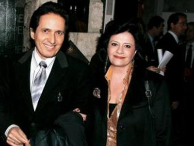 Ο Πασχάλης παντρεύει τον γιο του!