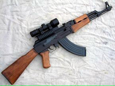 Θεσσαλονίκη: Καλάσνικοφ στα χέρια σεσημασμένων