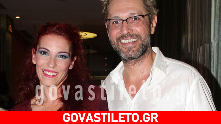 Αιμίλιος Χειλάκης: Έκανε live δημόσια ερωτική εξομολόγηση στη γυναίκα του Αιμίλιος Χειλάκης: Έκανε live δημόσια ερωτική εξομολόγηση στη γυναίκα του