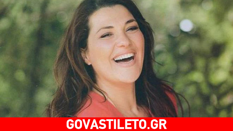 Κατερίνα Ζαρίφη: Ανέβασε φωτογραφία της με μαγιό!
