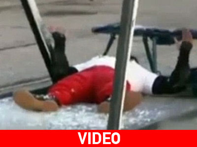 Ακροβάτης σπάει το λαιμό του μπροστά στην κάμερα