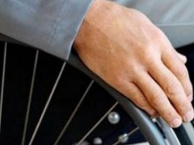 Συνελήφθη γιατί οδηγούσε μεθυσμένος το αναπηρικό του αμαξίδιο