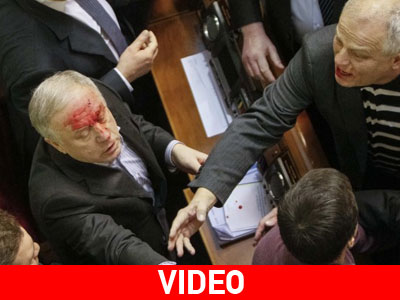 Ουκρανία: Ξύλο στην Βουλή για τον προϋπολογισμό