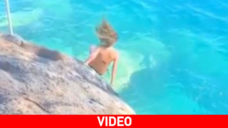 Σοκάρει το βίντεο της παραλίγο μοιραίας βουτιάς ηθοποιού: Γλίστρησε και έπεσε από τα βράχια