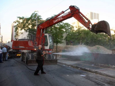 Γκρεμίζουν τα αυθαίρετα