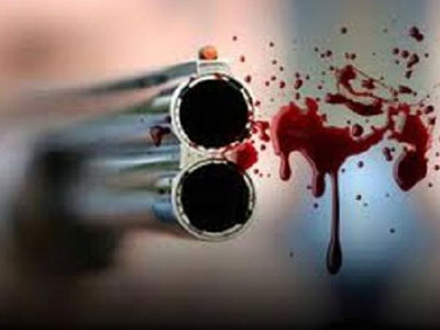 Αυτοπυροβολήθηκε στο αυτοκίνητό του Αυτοπυροβολήθηκε στο αυτοκίνητό του