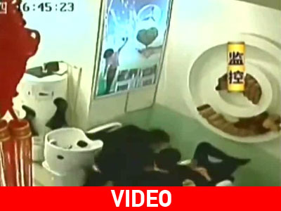 Κομμωτής μαχαίρωσε πελάτη επειδή δεν του άρεσε το κούρεμά του