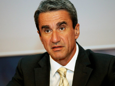 Λοβέρδος: Αποφασισμένος να διαγράψει τους αιώνιους φοιτητές