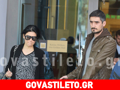 Οι βόλτες του Νίκου Λυμπερόπουλου με τη σύζυγο και τον γιο του