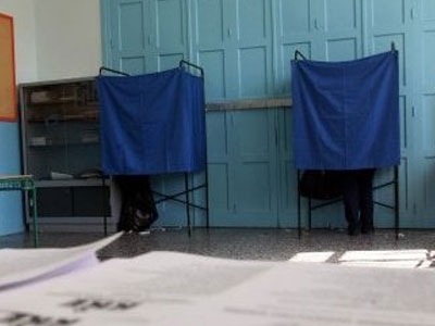 Επίθεση από δέκα άτομα καταγγέλλει υποψήφιος της Χρυσής Αυγής