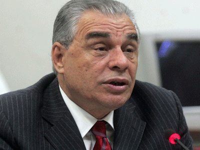 Μέτρα για υποχώρηση των τιμών σε γάλα και ψωμί