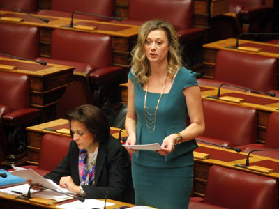 «Ο Τατσόπουλος είναι τόσο βλάκας που δεν μπορεί ούτε το δοκίμιο περί Βλακείας να διαβάσει»