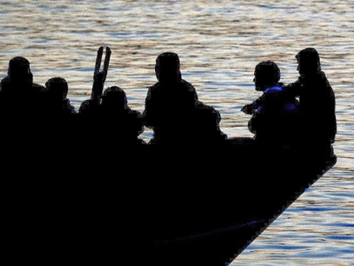 Το πρωί θα συνεχιστεί η επιχείρηση διάσωσης των μεταναστών