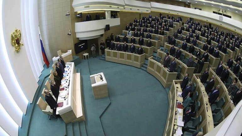 Η ρωσική Άνω Βουλή καλεί την Ουκρανία να κοιτάξει το παράδειγμα της Ελλάδας