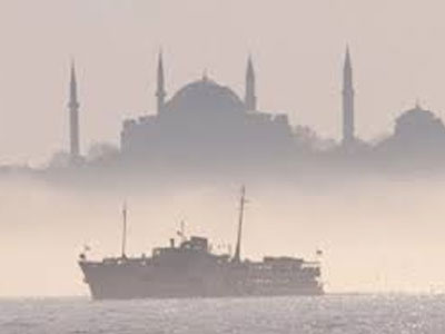 Κλειστά λόγω ομίχλης τα στενά του Βοσπόρου