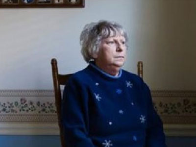 Τζόις Κίνσεϊ: Η γυναίκα που παρακολουθούσε τον Σνόουντεν