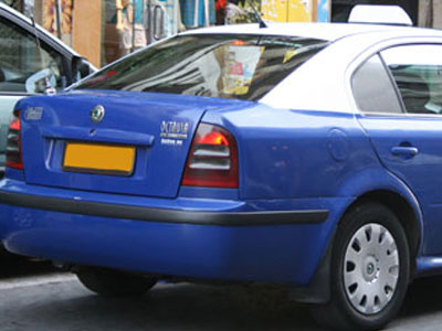 Ταξιτζής κυκλοφορούσε με όπλο