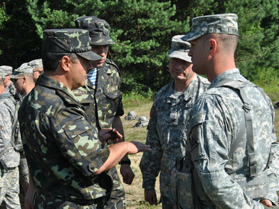 Ουκρανία: Από τις κυβερνητικές δυνάμεις ελέχγονται τα σύνορα με τη Ρωσία